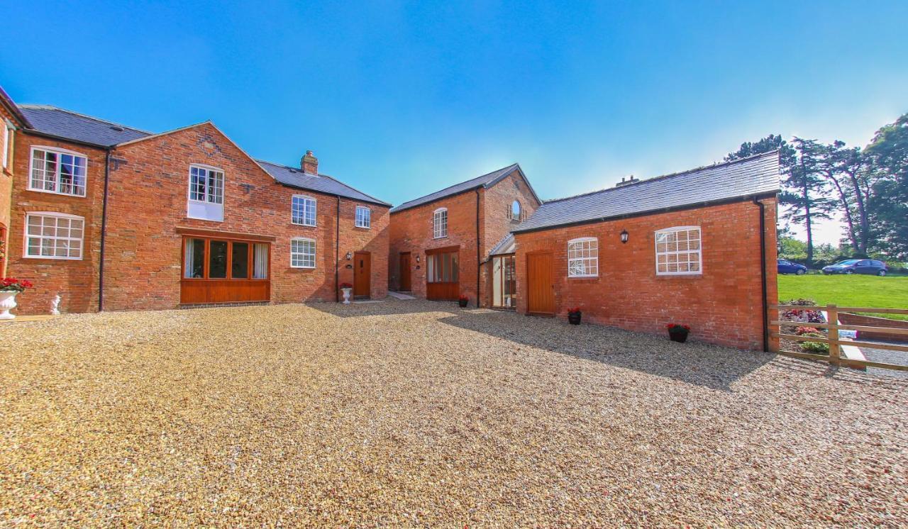 Westfield Country Barns Villa Braunston  Exterior photo